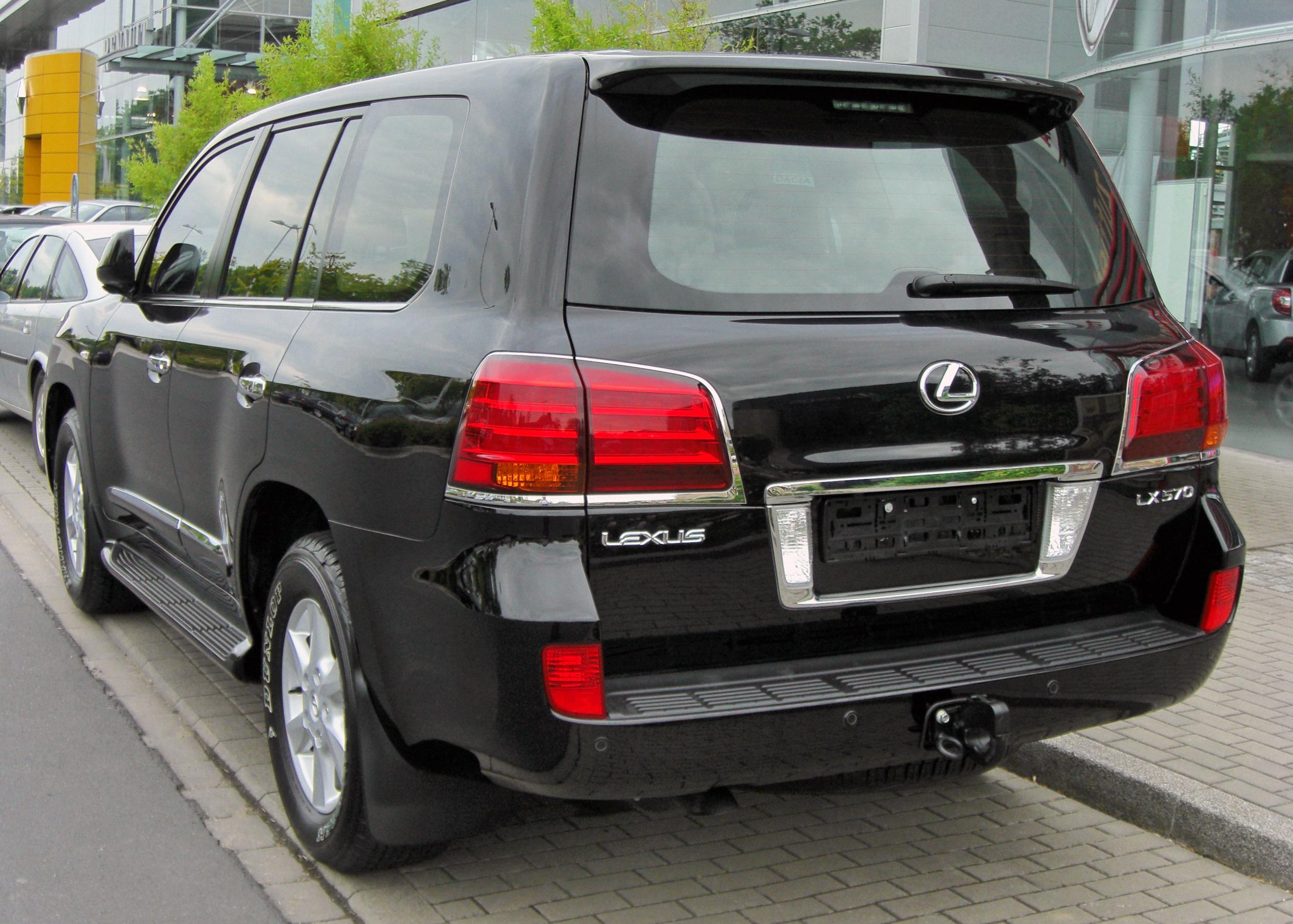 Лексус 570 2009